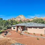 Tranquil Sedona Home With Fireplace And Hot Tub!