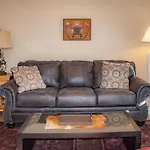 Shaman\'S Den - Aptly Decorated Space W/A View