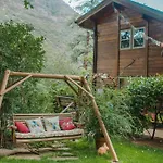 Canyon Wren Honeysuckle Cabin