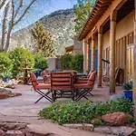 Adobe Hacienda - Vaquero Suite Apts