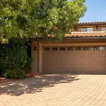 Uptown Sedona Gem: 3-Bed Townhome With Majestic Views And Central Location