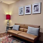 Mountain View Apartment, Residential Area, Private Entrance