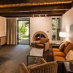 Arroyo Roble Resort At Oak Creek