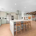 Unrivaled Views Large Uptown Home With Swimspa And Sauna