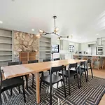 Unrivaled Views Large Uptown Home With Swimspa And Sauna