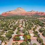 Spacious W Sedona 4 Bedroom Contemporary House!
