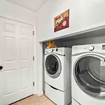 Uptown Cabin Home With Views Hottub Near Trails