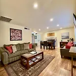 Zen Desert Home, Great Location