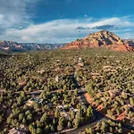 Sedona Red Mountain Retreat- Updated Home W Private Pool & Hot Tub, Amazing Views!