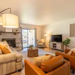Cozy Sedona Retreat - Pool, Spa, Pickleball