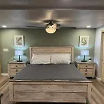 12 Creekside Retreat Condo