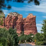 New Secluded Mountain Shadows Escape With Sunroom Spa
