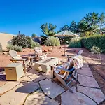 Central Sedona Home With Red Rock Mtn View, Fire Pit