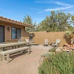 Mammoth Rock Lodge-New Family Home Remodeled 2 Hot Tubs & Game Room
