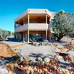 Luana Sedona
