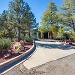 Secluded Sedona Retreat With Red Rock Views!