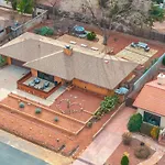 The Redrock Experience With Mtn Views & Hottub