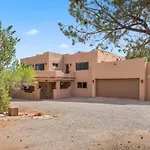 Casa Oasis With Privacy & Blue Tile Pool For Family