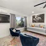 Stunning Views Uptown Home With Hot Tub Gym And Fire Pit
