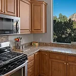 Bella Vista Retreat