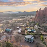Moondance Private Studio - Cathedral Rock