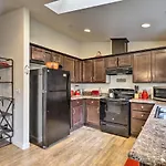 Sedona Hideaway With Rooftop Deck And Mountain Views!