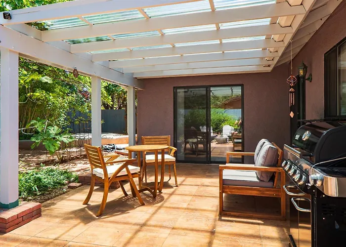 Spacious W Sedona 4 Bedroom Contemporary House!