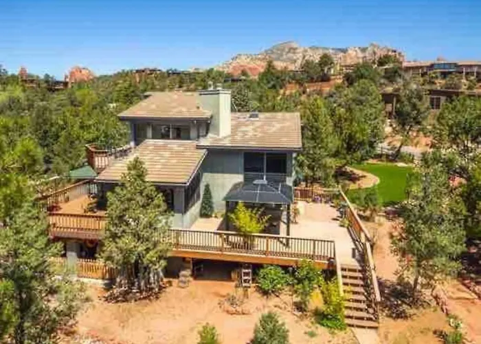 Uptown Cabin Home With Views Hottub Near Trails
