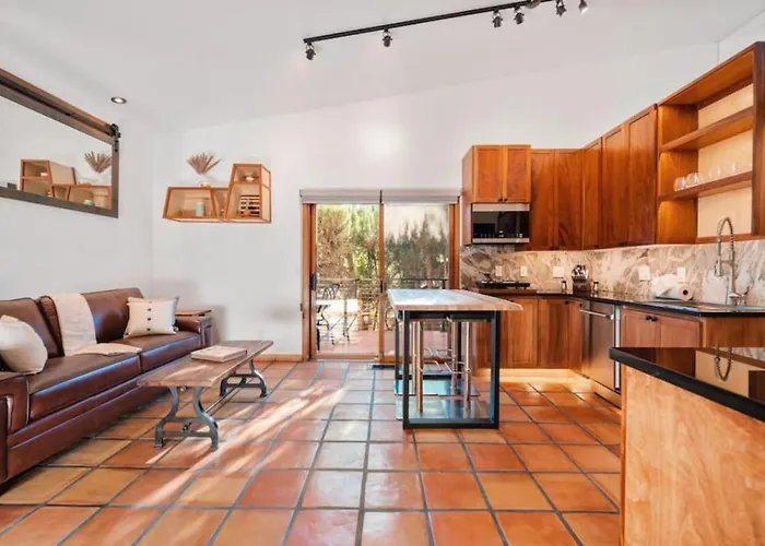 Guest Suite With Up Close Chapel And Red Rock Views