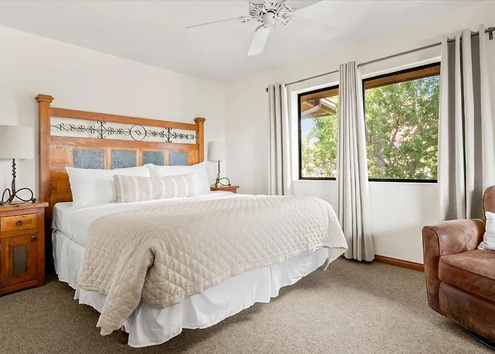 Adobe Village Studio Suite- Painted Desert Condo