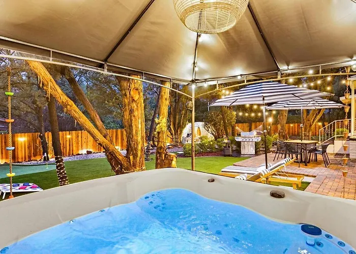 *New* The Sedona Villa: Resort Backyard/Hot Tub/Golf