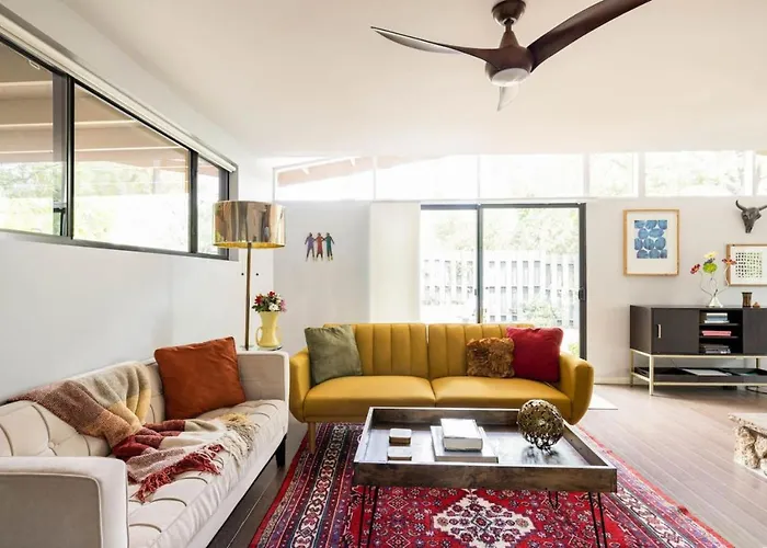 Quaint Uptown Sedona Home Walking Distance To Shops