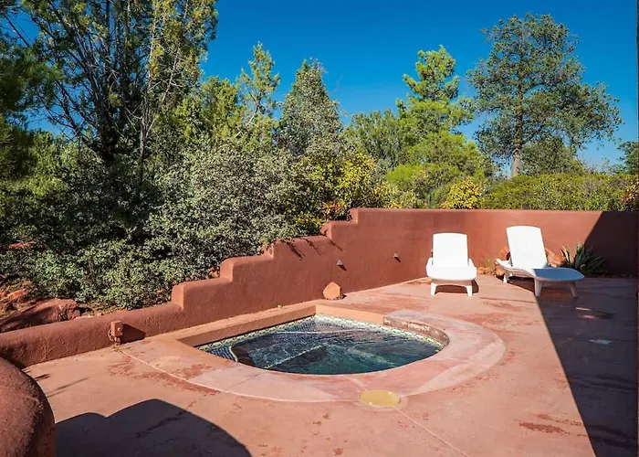 Sedona Family Desert Home - Hot Tub & Scenic Views