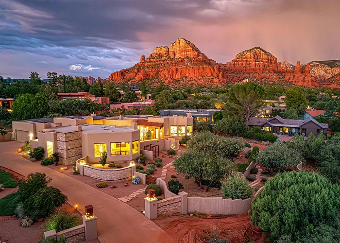 Panoramic Sedona Views, Game Room, Pool, Hot Tub!