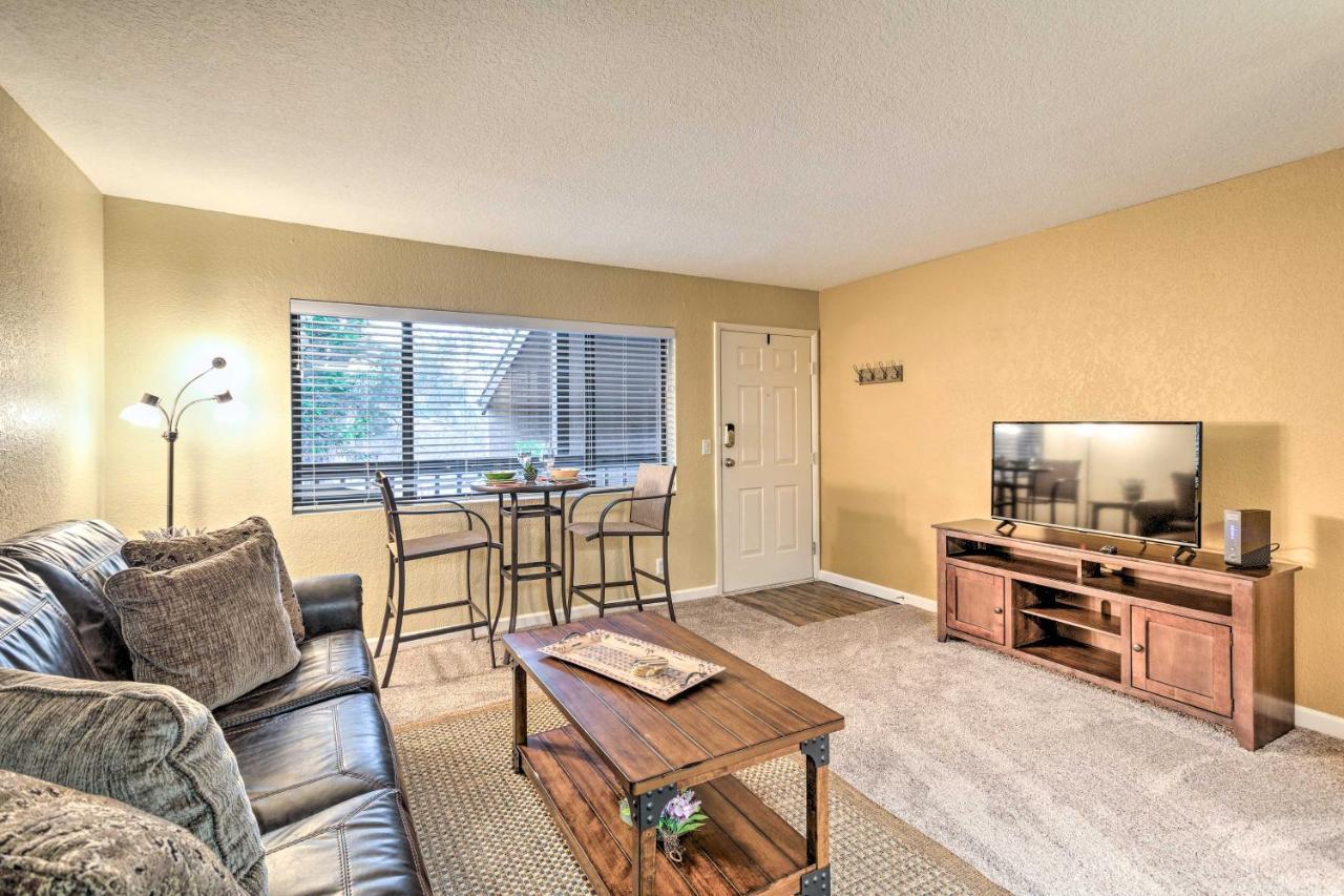 Apartment Sunny With Pool And Grill Access! Sedona