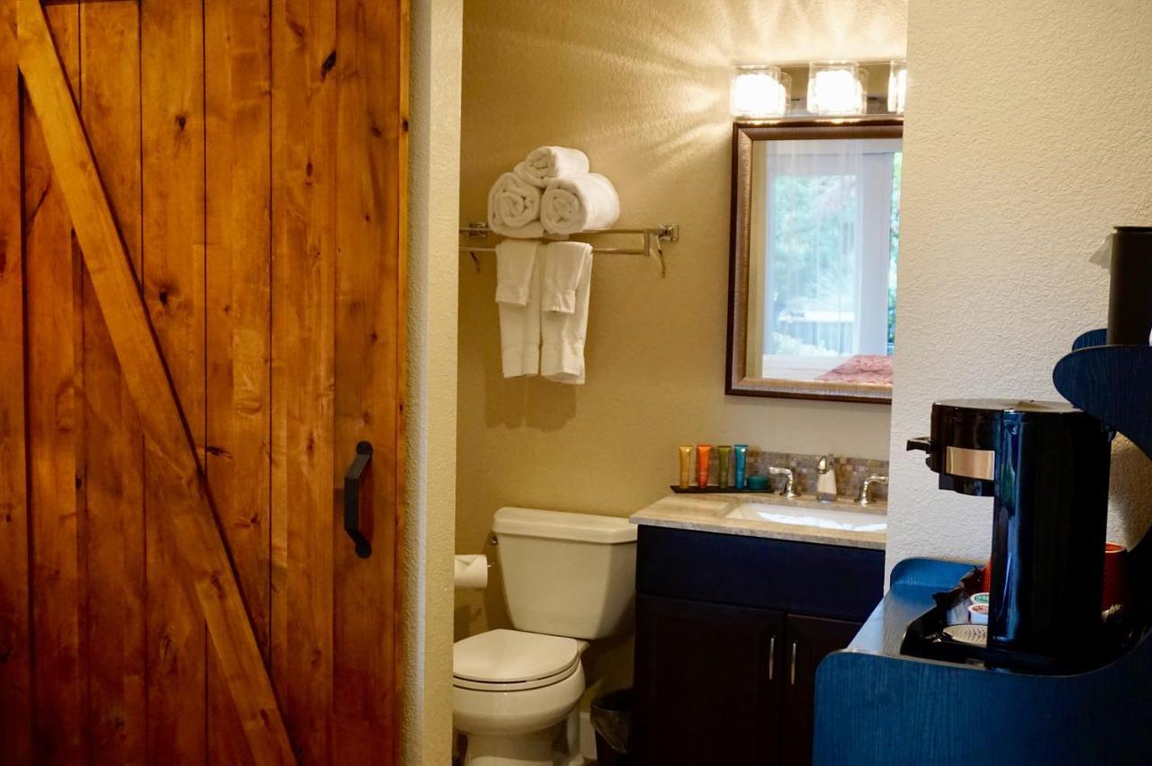 Lantern Light - Romantic Getaway (adults Only) Inn