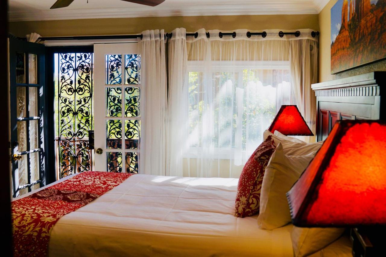 Inn Lantern Light - Romantic Getaway (adults Only) 3*