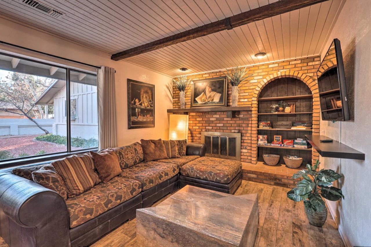 Holiday home Oasis With Private Hot Tub And Fire Pit!