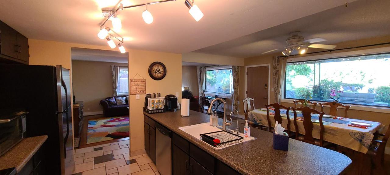 Charming With Red Rock View, Near Stupa And Trails, With Uv Light Air Filters *