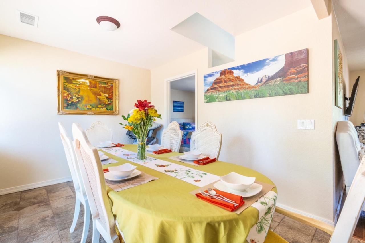 Holiday home Spacious House With Hot Tub Spa, To Enjoy Red Rock View, Near Amitabha Stupa, And Trails Sedona