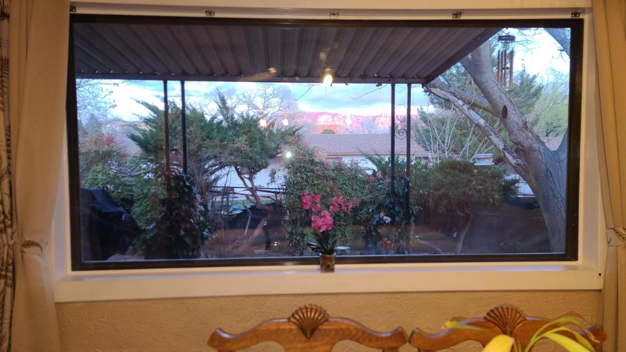 Charming With Red Rock View, Near Stupa And Trails, With Uv Light Air Filters