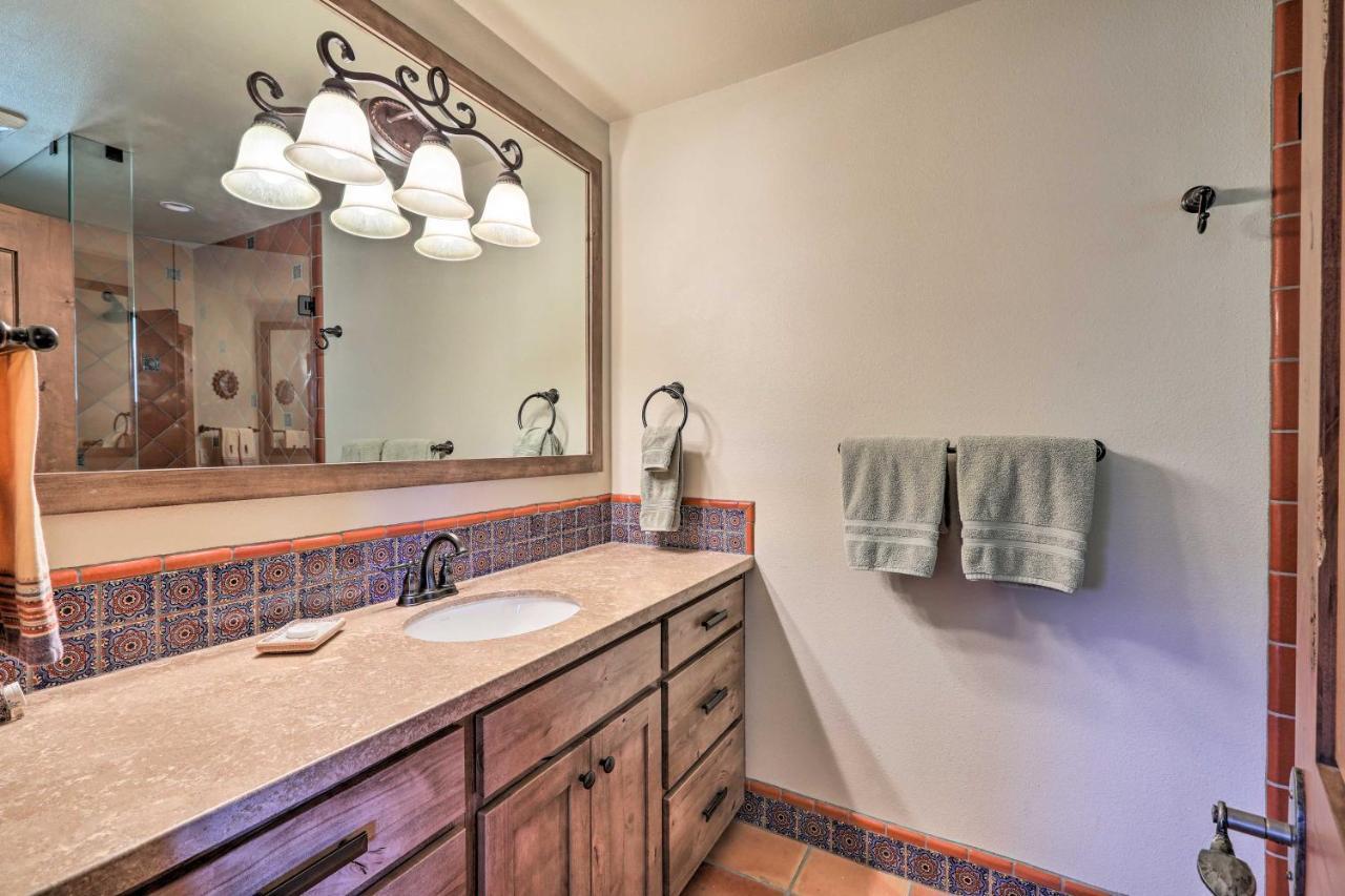 On 1 Acre With Pool And Red Rock Views!