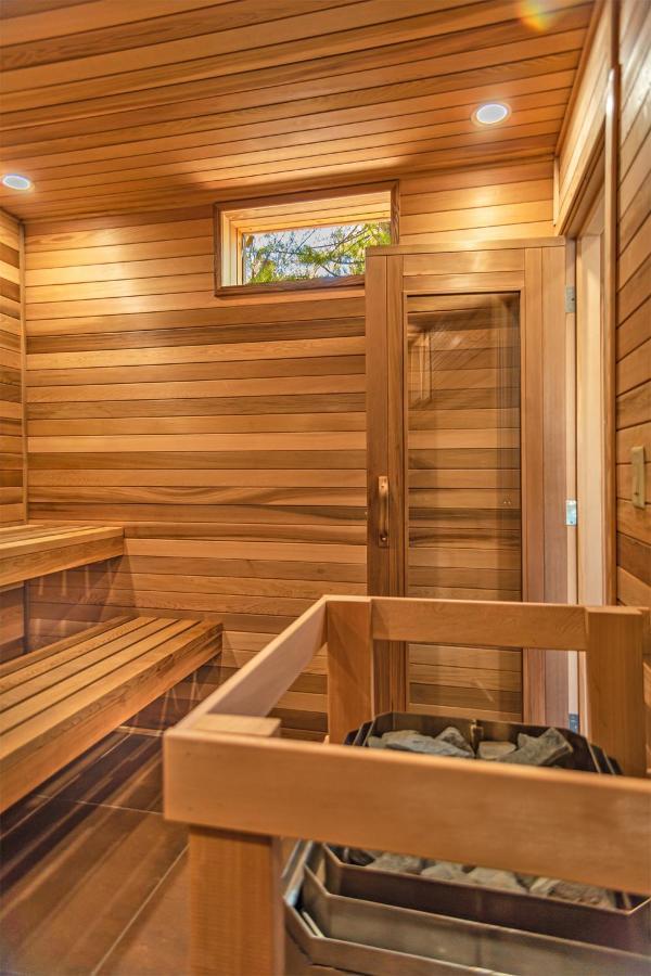 Red Rock Retreat: Private Luxury Studio With Wellness Amenities Apartment *