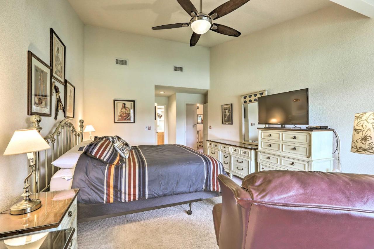 With Golf Course View And Pool Access!