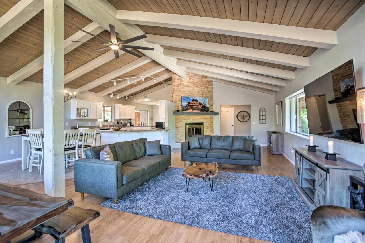 Hideaway With Swim And Private Tavern! Sedona