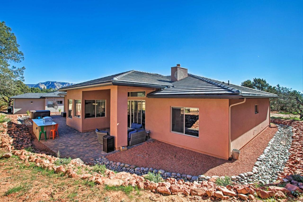 Tranquil With Fireplace And Hot Tub! Holiday home Sedona