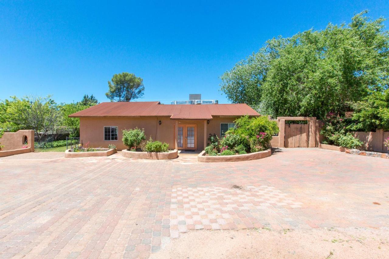 Rest, Relax & Renew In The Heart Of By Sedona, In The Center Of It All, Hike And Bike Trails, Shopping Holiday home
