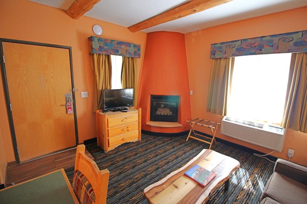Hotel Southwest At 3*