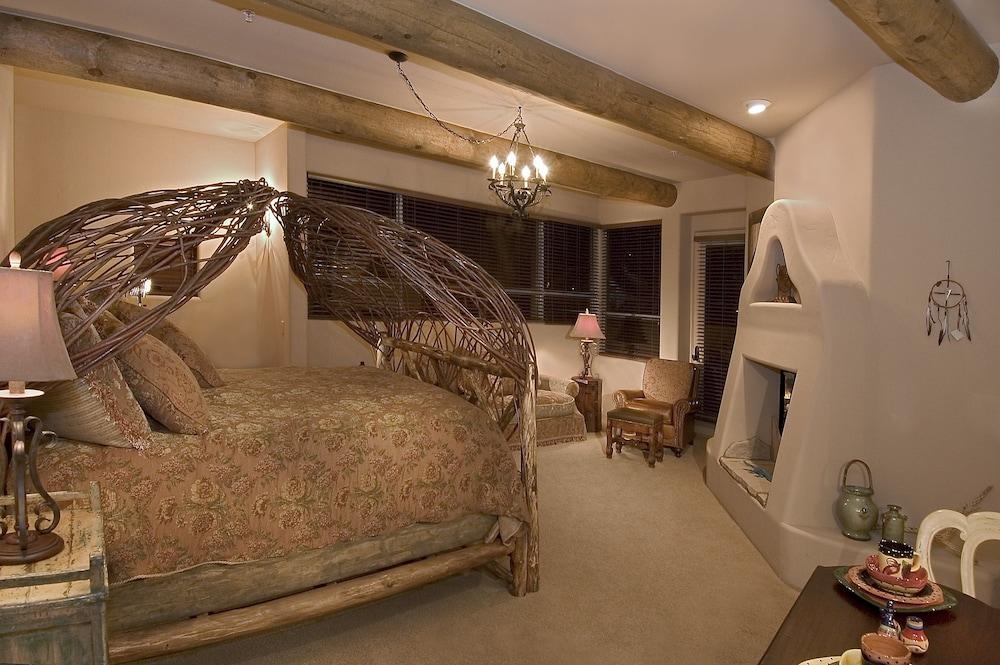 Adobe Grand 4*