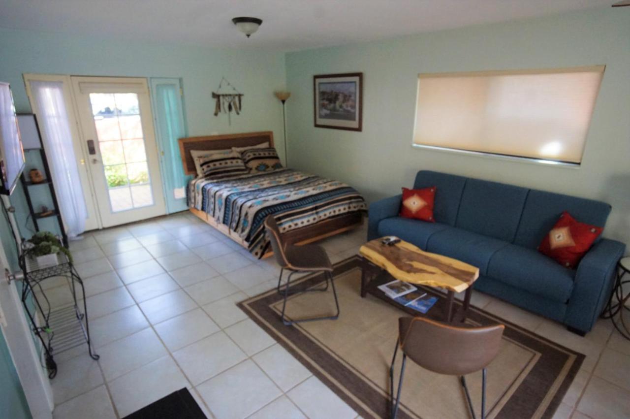 Quail Hollow Casita *